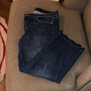 Size 10 Cropped Jean Capris- Banana Republic